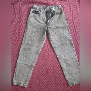 Black acid wash Levi's